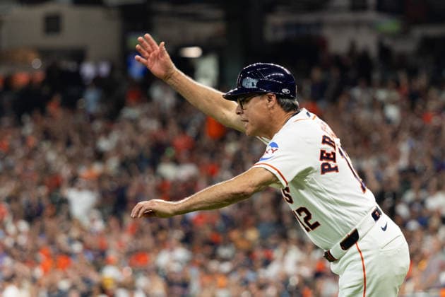 August 1, 2026, Houston, Texas, USA: Houston Astros third base coach Tony Perezchica (12) signals a run in the bottom of the third inning of a Major League Baseball game between the Texas Rangers and the Houston Astros, August 1, 2026, at Daikin Park in Houston, Texas. Houston USA - ZUMAg287 20260801_zsp_g287_030 Copyright: xMatthewxGuzmanx