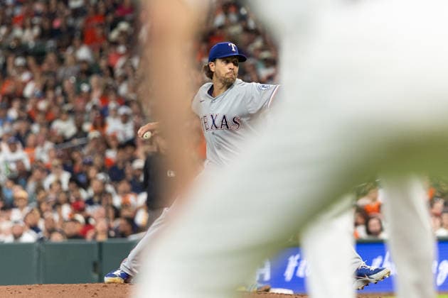 August 1, 2026, Houston, Texas, USA: Texas Rangers pitcher JACOB DEGROM (48) pitches the ball in the bottom of the third inning of a Major League Baseball game between the Texas Rangers and the Houston Astros, August 1, 2026, at Daikin Park in Houston, Texas. Houston USA - ZUMAg287 20260801_zsp_g287_043 Copyright: xMatthewxGuzmanx