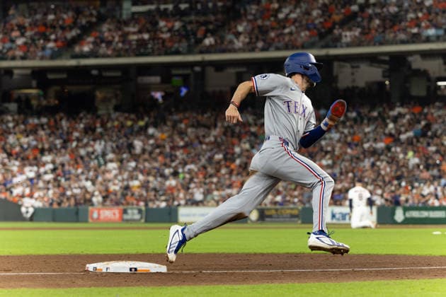 August 1, 2026, Houston, Texas, USA: Texas Rangers outfielder EVAN CARTER (32) runs for home in the top of the fourth inning of a Major League Baseball game between the Texas Rangers and the Houston Astros, August 1, 2026, at Daikin Park in Houston, Texas. Houston USA - ZUMAg287 20260801_zsp_g287_054 Copyright: xMatthewxGuzmanx