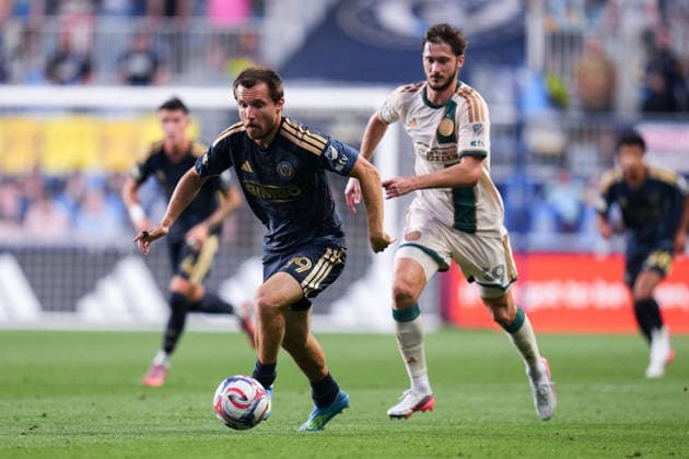 August 01, 2026: Philadelphia Union Midfielder Indiana Vassilev (19) controls the ball during the first half of an MLS, Fussball Herren, USA match against Atlanta United at Subaru Park in Chester, Pennsylvania. CSM Chester United States of America - ZUMAc04_ 20260801_zma_c04_230 Copyright: xKylexRoddenx