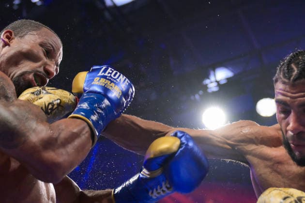 August 1, 2026, Las Vegas, Nevada, USA: RAYMOND MURATALLA ( 25-0-17KOs) of Fontana, CA (R) defeats ROBSON CONCEICAO (21-4-1-27KOs) of Salvador, Brazil (L) by a unanimous decision during Golden Boy promotion at the Virgin Hotel in Las Vegas. Las Vegas USA - ZUMAo117 20260801_zsp_o117_021 Copyright: xMikaelxOnax