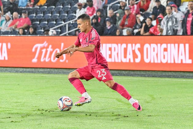 ST. LOUIS, MO - AUGUST 01: Alexandru Matan (23) of the St. Louis CITY SC controls the ball during the MLS, Fussball Herren, USA regular season match where St. Louis CITY SC hosted Real Salt Lake on Saturday August 1st, 2026, at Energizer Park in St. Louis City, MO. (Photo by Rick Ulreich Icon Sportswire) SOCCER: AUG 01 MLS St. Louis CITY SC vs Real Salt Lake EDITORIAL USE ONLY Icon26080137