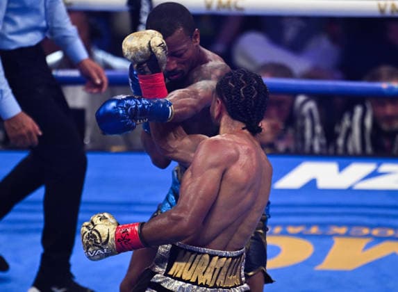 Raymond Muratalla vs. Robson Conceicao in Las Vegas LAS VEGAS, NEVADA - AUG 1: Raymond Muratalla (red &amp; gold glove) and Robson Conceicao (blue &amp; gold glove) exchange punches during their IBF lightweight World Championship, WM, Weltmeisterschaft title fight on Saturday night at The Theater Virgin Hotel in Las Vegas, Nevada, United States on August 1, 2026. Tayfun Coskun Anadolu Nevada United States. Editorial use only. Please get in touch for any other usage.  Copyright: x2026xAnadoluxTayfunxCoskunx