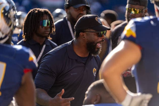 Joshua Fitzgerald (Alpine Rams, Head Coach Cheftrainer) ist außer sich, GER Rhein Fire vs. Alpine Rams, American Football, AFLE, Saison 2026, 01.08.2026 GER Rhein Fire vs. Alpine Rams, American Football, AFLE, Saison 2026, 01.08.2026 Duisburg *** Joshua Fitzgerald, head coach of the Alpine Rams, is beside himself; GER Rhein Fire vs. Alpine Rams, American football, AFLE, 2026 season, August 1, 2026; GER Rhein Fire vs. Alpine Rams, American football, AFLE, 2026 season, August 1, 2026, Duisburg Copyright: xEibner-Pressefoto FabianxFriesex EP_FFE
