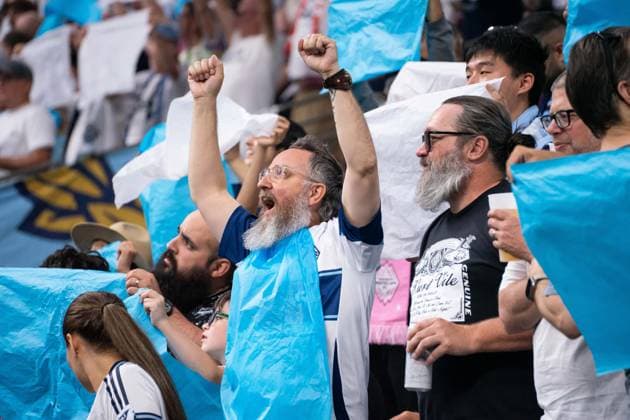 VANCOUVER, CANADA - AUGUST 1: A Vancouver Whitecaps FC fan supporter cheering before the Major League Soccer match between Vancouver Whitecaps FC and Los Angeles FC at BC Place Stadium on August 1, 2026 in Vancouver, British Columbia, Canada.  Copyright: xAmyxElle SPPx Sportspressphoto_SPR199345