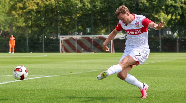 2026.08.01, Deutschland, Stuttgart, Fußball VfB Stuttgart vs. Paris FC, Maximilian Mittelstädt (VfB) *** August 1, 2026, Germany, Stuttgart, Soccer: VfB Stuttgart vs. Paris FC, Maximilian Mittelstädt (VfB)