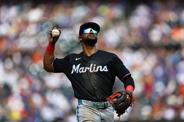 MLB, Baseball Herren, USA Miami Marlins Vs. New York Mets Miami Marlins shortstop Otto Lopez 6 comes off the field during the first inning of a baseball game against the New York Mets at Citi Field in Flushing, New York, on August 1, 2026. Flushing N.Y. United States  Copyright: xGordonxDonovanx originalFilename:donovan-mlbmiami260801_nppSW.jpg