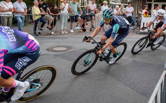 Radsport, 2. Bocholter Nacht, Strassenrennen, 01.08.2026, Ausrichter RC77 Bocholt Elite Phil Bauhaus (Bahrain-Victourious), Bocholt Innenstadt Deutschland *** Cycling, 2nd Bocholt Night, Road Race, August 1, 2026, Organizer: RC77 Bocholt Elite Phil Bauhaus Bahrain Victorious, Bocholt City Center, Germany 260801_rr_rc77-bocholt_2-bcoholter-nacht_53938