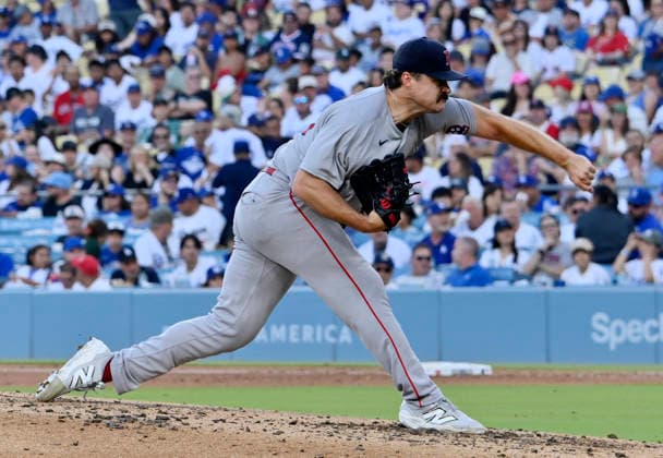 Boston Red Sox staring pitcher Peyton Tolle delivers in the fourth inning against the Los Angeles Dodgers at Dodger Stadium in Los Angeles on Saturday, August 1, 2026. It was the second multi-homer game of Rafaela s career.  LAP2026080119 JIMxRUYMEN