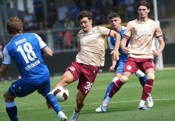 Testspiel, TSG Hoffenheim vs Karlsruher SC 01.08.2024, Dietmar-Hopp-Stadion, Hoffenheim, Testspiel, TSG Hoffenheim vs Karlsruher SC , Wouter Burger (Hoffenheim), Rafael Pinto Pedrosa (Karlsruhe) Hoffenheim Dietmar-Hopp-Stadion Baden-Wuerttemberg Deutschland *** Friendly Match, TSG Hoffenheim vs. Karlsruher SC, August 1, 2024, Dietmar Hopp Stadium, Hoffenheim, Friendly Match, TSG Hoffenheim vs. Karlsruher SC, Wouter Burger (Hoffenheim), Rafael Pinto Pedrosa (Karlsruhe), Hoffenheim, Dietmar Hopp Stadium, Baden-Württemberg, Germany Copyright: xNordphotox xBraticx