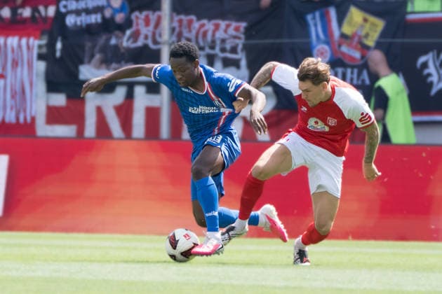 Football, RL North-East, Hallescher FC v FC Rot-Weiß Erfurt