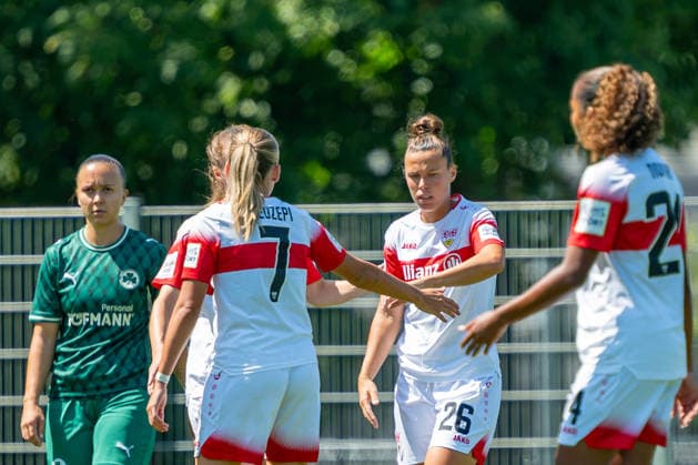 Testspiel: VfB Stuttgart vs. SpVgg Greuther Fürth; 02.08.2026 Stuttgart, GERMANY - 02. August 2026: Nicole Billa (VfB Stuttgart, 26) während Ihrem Torjubel während dem Testspiel zwischen dem VfB Stuttgart und dem SpVgg Greuther Fürth auf dem Sportgelände des Clubzentrum des VfB Stuttgart. *** Friendly Match: VfB Stuttgart vs. SpVgg Greuther Fürth, August 2, 2026, Stuttgart, GERMANY August 2, 2026 Nicole Billa of VfB Stuttgart, 26, celebrating her goal during the friendly match between VfB Stuttgart and SpVgg Greuther Fürth at the sports complex of the VfB Stuttgart Club Center Copyright: xBEAUTIFULxSPORTS Steinx