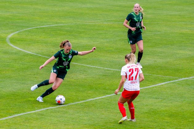 01.08.2026, xgrfx, Fussball Testspiel Frauen , RB Leipzig - VfL Wolfsburg v.l. Lieske Carleer (VfL Wolfsburg) (DFL DFB REGULATIONS PROHIBIT ANY USE OF PHOTOGRAPHS as IMAGE SEQUENCES and or QUASI-VIDEO) Leipzig *** August 1, 2026, xgrfx, Women s Soccer Friendly Match, RB Leipzig vs. VfL Wolfsburg, v. l. Lieske Carleer, VfL Wolfsburg, DFL, DFB. REGULATIONS PROHIBIT ANY USE OF PHOTOGRAPHS AS IMAGE SEQUENCES AND OR QUASI-VIDEO, Leipzig