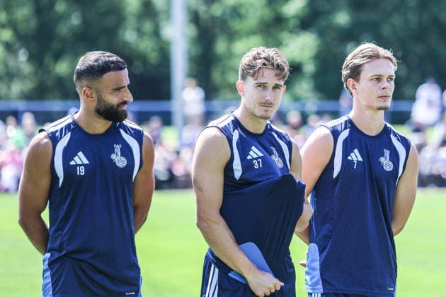 Fussball, 3.Liga Saison 2026 2027 schauinsland reisen Familientag beimMSV Duisburg 02.08.2026, Trainingsgelände MSV Duisburg Ramien Safi (MSV Duisburg, 19) Patrick Sussek (MSV Duisburg, 37) Jakob Bookjans (MSV Duisburg, 7) Duisburg Trainingsgelände MSV Duisburg Nordrhein-Westfalen Deutschland *** Sports, Soccer, 3rd Division Season 2026–2027, Schauinsland Travel, Family Day at MSV Duisburg, August 2, 2026, MSV Duisburg Training Facility Ramien Safi MSV Duisburg, 19 Patrick Sussek MSV Duisburg, 37 Jakob Bookjans MSV Duisburg, 7 Duisburg Training Facility MSV Duisburg North Rhine-Westphalia Germany