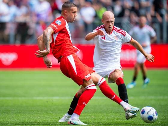 UTRECHT , 02-08-2026 , Stadium Galagenwaard , season 2026 2027 , Dutch Pre-season football , match between FC Utrecht and Sevilla , picture shows FC Utrecht player Mike Eerdhuizen Utrecht - Sevilla (friendly)  x205403996x Copyright: