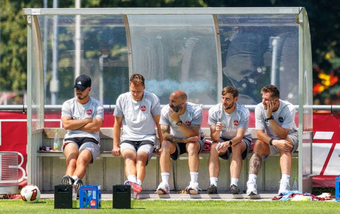 02.08.2026 - Fussball - Saison 2026 2027 - Testspiel Freundschaftsspiel Vorbereitungsspiel: 1. FC Nürnberg Nuernberg FCN ( Club ) - FSV Frankfurt - Sportfoto Zink DaMa - xdaxmax - Dominik Tekeser (Übergangstrainer 1. FC Nürnberg FCN ) Dennis Neudahm (Torwarttrainer 1. FC Nürnberg FCN ) Javier Pinola (Co-Trainer 1. FC Nürnberg FCN ) Matthias Kreutzer ( Co-Trainer 1. FC Nürnberg FCN ) Miroslav Miro Klose ( Trainer 1. FC Nürnberg FCN ) nachdenklich auf Ersatzbank *** August 2, 2026 Soccer Season 2026–2027 Exhibition Match Friendly Match Preseason Match 1. FC Nürnberg Nuremberg FCN Club FSV Frankfurt Sports Photo Zink DaMa xdaxmax Dominik Tekeser Interim Coach 1. FC Nürnberg FCN Dennis Neudahm, Goalkeeper Coach, 1 FC Nuremberg (FCN); Javier Pinola, Assistant Coach, 1 FC Nuremberg (FCN); Matthias Kreutzer, Assistant Coach, 1 FC Nuremberg (FCN); Miroslav Miro Klose, Head Coach, 1 FC Nuremberg (FCN), looking pensive on the bench