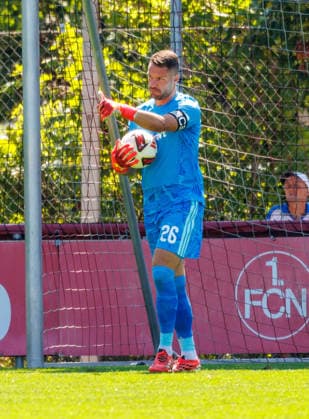 02.08.2026 - Fussball - Saison 2026 2027 - Testspiel Freundschaftsspiel Vorbereitungsspiel: 1. FC Nürnberg Nuernberg FCN ( Club ) - FSV Frankfurt - Sportfoto Zink DaMa - xdaxmax - Christian Mathenia (26, 1. FC Nürnberg FCN ) zeigt Daumen hoch Daumen nach oben *** August 2, 2026 Soccer Season 2026–2027 Exhibition Match Friendly Match Preseason Match 1 FC Nuremberg Nuremberg FCN Club FSV Frankfurt Sports Photo Zink DaMa xdaxmax Christian Mathenia 26, 1 FC Nuremberg FCN gives a thumbs-up