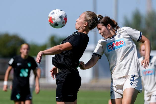 v.li.: Christin Meyer (Viktoria, 9), Marlen Helmstetter (TSG II, 3), beim Kopfball, Kopfballduell, Spielszene, Zweikampf in der Luft, Aktion, Action, 02.08.2026, St. Leon-Rot (Deutschland), Fussball, 2. Frauen-Bundesliga, TSG 1899 Hoffenheim U20 - FC Viktoria Berlin, DFB DFL REGULATIONS PROHIBIT ANY USE OF PHOTOGRAPHS AS IMAGE SEQUENCES AND OR QUASI-VIDEO. *** From left: Christin Meyer (Viktoria), 9, Marlen Helmstetter (TSG II), 3, during a header, header duel, game scene, aerial duel, action, 02 08 2026, St. Leon-Rot, Germany, soccer, Women’s Bundesliga 2, TSG 1899 Hoffenheim U20 vs. FC Viktoria Berlin, DFB and DFL regulations prohibit any use of photographs as image sequences and or quasi-video xozx