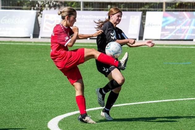 Frauenfussball in Essen ** NUR FÜR REDAKTIONELLE ZWECKE ** EDITORIAL USE ONLY **<p>Kimberly Oertgen vom ETB Schwarz-Weiß Essen im Spiel gegen den SV Fortuna Bottrop Frauen. Das Testspiel, ETB Schwarz-Weiß Essen gegen die SV Fortuna Bottrop Frauen, am 02.08. 2026 im Stadion Uhlenkrug, Am Uhlenkrug 40 endete 5:2. Michael Gohl FUNKE Foto Services< p> Deutschland Nordrhein-Westfalen Essen Copyright: MichaelxGohl *** Women s Soccer in Essen ** FOR EDITORIAL USE ONLY ** EDITORIAL USE ONLY ** p Kimberly Oertgen of ETB Schwarz Weiß Essen in the match against SV Fortuna Bottrop Women. The friendly match between ETB Schwarz Weiß Essen and SV Fortuna Bottrop Women took place on August 2, 2026, at Uhlenkrug Stadium, Am Uhlenkrug 40, ended 5–2. Michael Gohl, FUNKE Photo Services. p Sports, Germany, North Rhine-Westphalia, Essen. Copyright MichaelxGohl Copyright: MichaelxGohl doc86zgnkgbj1jqy1rjgcx ,EDITORIAL USE ONLY