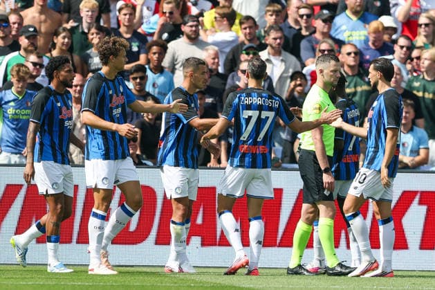 2026-08-02 Feyenoord v Atalanta Bergamo - Pre Season Friendly ROTTERDAM, NETHERLANDS - AUGUST 2: Honest Ahanor of Atalanta Bergamo, Giorgio Scalvini of Atalanta Bergamo, Nikola Krstovic of Atalanta Bergamo, Davide Zappacosta of Atalanta Bergamo, Lazar Samardzic of Atalanta Bergamo celebrates after scoring the first goal of the team during the Pre Season Friendly match between Feyenoord and Atalanta Bergamo at Stadion Feijenoord on August 2, 2026 in Rotterdam, Netherlands. Rotterdam Stadion Feijenoord Netherlands Content not available for redistribution in The Netherlands directly or indirectly through any third parties. Copyright: xHansxvanxderxValkx