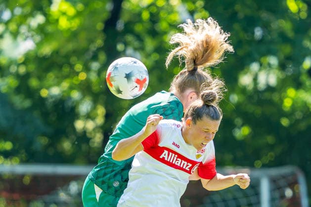 Testspiel: VfB Stuttgart vs. SpVgg Greuther Fürth; 02.08.2026 Stuttgart, GERMANY - 02. August 2026: Nicole Billa (VfB Stuttgart, 26) im Zweikampf während dem Testspiel zwischen dem VfB Stuttgart und dem SpVgg Greuther Fürth auf dem Sportgelände des Clubzentrum des VfB Stuttgart. *** Friendly Match: VfB Stuttgart vs. SpVgg Greuther Fürth, August 2, 2026, Stuttgart, GERMANY August 2, 2026 Nicole Billa VfB Stuttgart, 26, in a tackle during the friendly match between VfB Stuttgart and SpVgg Greuther Fürth at the sports complex of the VfB Stuttgart Club Center Copyright: xBEAUTIFULxSPORTS Steinx