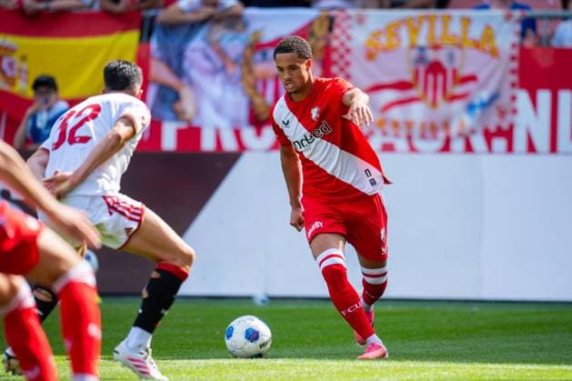 UTRECHT , 02-08-2026 , Stadium Galagenwaard , season 2026 2027 , Dutch Pre-season football , match between FC Utrecht and Sevilla , picture shows FC Utrecht player Adrian Blake Utrecht - Sevilla (friendly)  x205406243x Copyright: