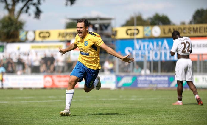 Foto : Mirco Boland (Todesfelde) feiert seinen Treffer zum 5-4 Fussball Regionalliga Nord , 1. Spieltag am So. 02.08.2026 SV Todesfelde - FC St. Pauli II *** Photo by Mirco Boland: Todesfelde celebrates its goal to make the score 5–4. Soccer, Regionalliga Nord, Matchday 1, Sun, Aug. 2, 2026: SV Todesfelde vs. FC St. Pauli II