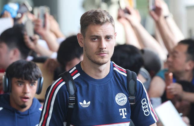 SKO, Josip Stanisic (Bayern Muenchen 44), FC Bayern Muenchen landet in Jeju (Suedkorea), Saison 2026-27, 02.08.2026 SKO, FC Bayern Muenchen landet in Jeju (Suedkorea), Saison 2026-27, 02.08.2026 Jeju *** SKO, Josip Stanisic Bayern Munich 44, FC Bayern Munich arrives in Jeju, South Korea, 2026–27 season, February 8, 2026 SKO, FC Bayern Munich lands in Jeju, South Korea, 2026–27 season, February 8, 2026, Jeju Copyright: xEibner-Pressefoto JoergxNiebergax JNL
