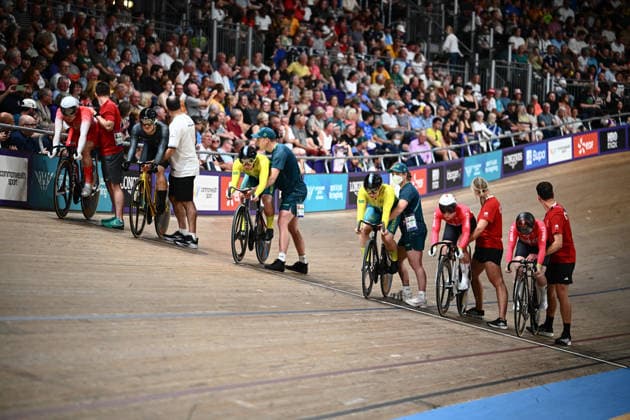 Glasgow 2026 Commonwealth Games Picture by Olly Hassell SWpix.com - 02 08 2026 - Glasgow 2026 Commonwealth Games - Track cycling, Rad, Radsport, Bahnrad, Bahn and Para Track Cycling - Sir Chris Hoy Velodrome, Glasgow, Scotland - Women s Keirin Finals - For Gold - Katy Marchant of England, Ellesse Andrews of New Zealand, Kristina Clonan of Australia, Alessia McCaig of Australia, Emma Finucane of Wales, Lowri Thomas of Wales Glasgow Sir Chris Hoy Velodrome Scotland Copyright: x xSWpix.comx(t axPhotographyxHubxLtd)xOllyxHassell SWpix.comx SWP-3030-17705