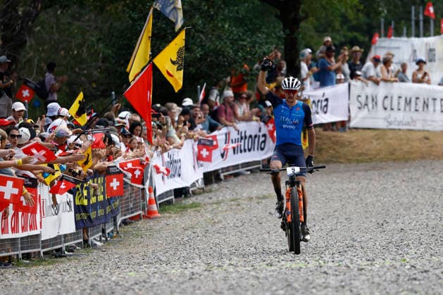 02.08.2026, Monteceneri, Monte Ceneri, 2026 UEC MTB European Championship, EM, Europameisterschaft XCO Men Elite s Final (cross country olympic) Juri Zanotti 9 (ITA) arriving in second position Monteceneri Monte Ceneri Ticino Switzerland *** August 2, 2026, Monteceneri, Monte Ceneri, 2026 UEC MTB European Championship XCO Men s Elite Final, Cross Country Olympic; Juri Zanotti (9, ITA) finishes in second place; Monteceneri, Monte Ceneri, Ticino, Switzerland Copyright: xJustPictures.ch FrancescoxMinghettix jp-en-FrMi-_NG_2560