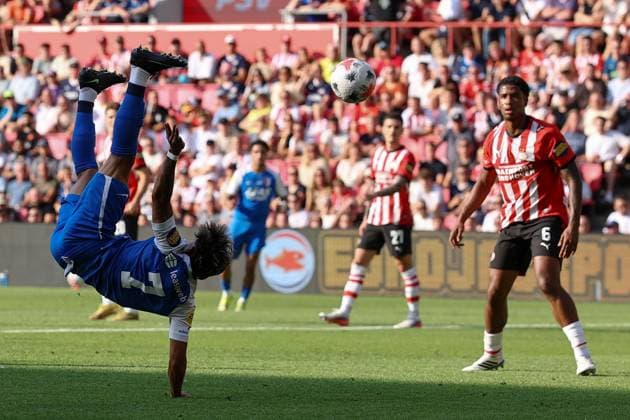 EINDHOVEN , 02-08-2026 , Philips Stadium , Dutch football Johan Cruijff Schaal season 2026 2027, Match between PSV - AZ , picture shows , AZ player Weslley Patati PSV - AZ (JC Cup)  x205410586x Copyright: