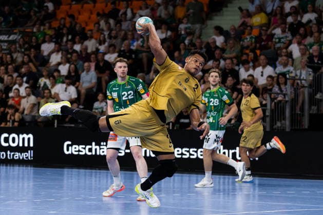 Edy SILVA (Sporting Lissabon, 02) erzielt ein Tor, Aktion, Torwurf GER, FRISCH AUF! Goeppingen vs. Sporting Lissabon, Handball, Testspiel Vorbereitung, Spielzeit 2026 2027, 02.08.2026, GER, FRISCH AUF! Goeppingen vs. Sporting Lissabon, Handball, Testspiel Vorbereitung, Spielzeit 2026 2027, 02.08.2026, Neu-Ulm *** Edy SILVA, Sporting Lisbon, 02 scores a goal, play, shot on goal, GER, FRISCH AUF Goeppingen vs. Sporting Lisbon, handball, preseason friendly, 2026–2027 season, August 2, 2026, GER, FRISCH AUF Goeppingen vs. Sporting Lisbon, handball, preseason friendly, 2026–2027 season, August 2, 2026, Neu Ulm Copyright: xEibnerxPressefoto OliverxSchmidtx EP_OST