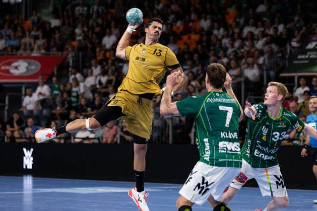 Salvador SALVADOR (Sporting Lissabon, 13) erzielt ein Tor, Aktion, Torwurf GER, FRISCH AUF! Goeppingen vs. Sporting Lissabon, Handball, Testspiel Vorbereitung, Spielzeit 2026 2027, 02.08.2026, GER, FRISCH AUF! Goeppingen vs. Sporting Lissabon, Handball, Testspiel Vorbereitung, Spielzeit 2026 2027, 02.08.2026, Neu-Ulm *** Salvador SALVADOR Sporting Lisbon, 13 scores a goal, play, shot on goal GER, FRISCH AUF Goeppingen vs. Sporting Lisbon, handball, preseason friendly, 2026–2027 season, August 2, 2026, GER, FRISCH AUF Göppingen vs. Sporting Lisbon, handball, preseason friendly, 2026–2027 season, August 2, 2026, Neu Ulm Copyright: xEibnerxPressefoto OliverxSchmidtx EP_OST