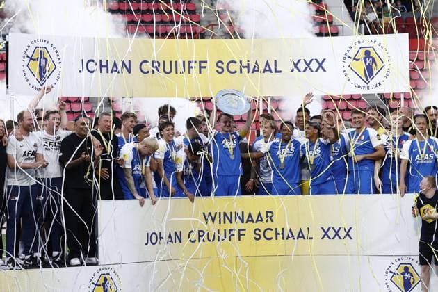 EINDHOVEN , 02-08-2026 , Philips Stadium , Dutch football Johan Cruijff Schaal season 2026 2027, Match between PSV - AZ , picture shows , AZ players celebrating the winning off the Johan Cruijf Schaal PSV - AZ (JC Cup)  x205412807x Copyright: