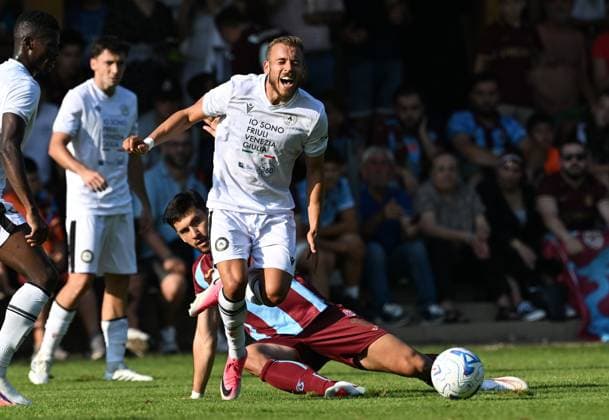 Trabzonspor v Udinese - Friendlies VILLACH, AUSTRIA - AUGUST 2: Umut Nayir of Trabzonspor in action during friendlies between Trabzonspor and Udinese in Villach, Austria on August 2, 2026. Hasan Tascan Anadolu Villach Austria. Editorial use only. Please get in touch for any other usage.  Copyright: x2026xAnadoluxHasanxTascanx