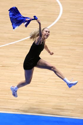 Carys Stythe of New Zealand celebrates winning the final and gold medal match, New Zealand Silver Ferns v Jamaica, Grand Final netball match of the 2026 Glasgow Commonwealth Games at OVO Hydro, Glasgow, Scotland on Sunday 2 August 2026. Photo: Simon Stacpoole Glasgow Scotland Copyright: xx