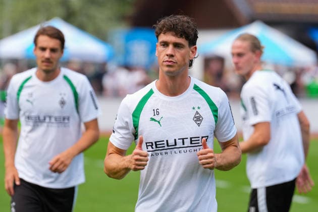 02.08.2026, xydrx, Fußball, Trainingslager, Borussia Mönchengladbach, Saison 2026 2027, Stadion am Birkenmoos: Philipp Sander (Borussia Moenchengladbach, 16) DFB regulations prohibit any use of photographs as image sequences and or quasi-video. *** August 2, 2026, xydrx, soccer, training camp, Borussia Mönchengladbach, 2026–2027 season, Stadion am Birkenmoos, Philipp Sander, Borussia Mönchengladbach, 16. DFB regulations prohibit any use of photographs as image sequences and or quasi-video. Copyright: HMBxMedia YannisxDreimann