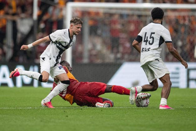 Galatasaray v Rennes - Friendlies ISTANBUL, TURKIYE - AUGUST 2: Lesley Ugochukwu (C) of Galatasaray in action during friendlies between Galatasaray and Rennes at RAMS Park in Istanbul, Turkiye on August 2, 2026. Celal Günes Anadolu Istanbul Turkey. Editorial use only. Please get in touch for any other usage.  Copyright: x2026xAnadoluxCelalxGüneÅüx