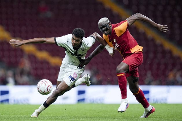 Galatasaray v Rennes - Friendlies ISTANBUL, TURKIYE - AUGUST 2: Victor Osimhen (R) of Galatasaray in action against Abdelhamid Ait Boudlal (L) of Rennes during friendlies between Galatasaray and Rennes at RAMS Park in Istanbul, Turkiye on August 2, 2026. Arife Karakum Anadolu Istanbul Turkey. Editorial use only. Please get in touch for any other usage.  Copyright: x2026xAnadoluxArifexKarakumx