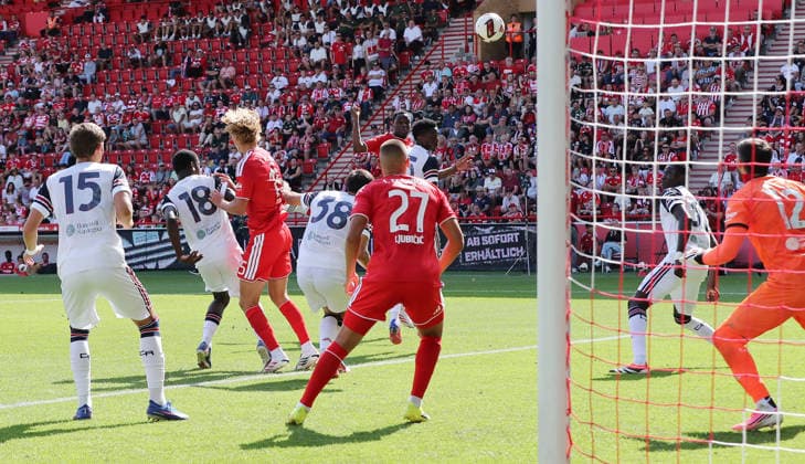 Ilyas Ansah erzielt das Tor zum 2:2 Ausgleich per Kopfball Zweikampf Spielszene Aktion Fußball Fussball Bundesliga Herren DFL Testspiel Saison 2026 2027 02.08.2026 1.FC Union Berlin FCU vs. Cagliari Calcio DFL regulations prohibit any use of photographs as image sequences and or quasi-video. *** Ilyas Ansah scores the 2-2 equalizer with a header; tackle; game action; sports; soccer; Bundesliga; men s; DFL; friendly match; 2026-2027 season; February 8, 2026; 1. FC Union Berlin (FCU) vs. Cagliari Calcio; DFL regulations prohibit any use of photographs as image sequences and or quasi-video
