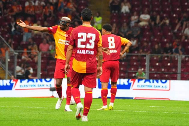 ISTANBUL, TURKEY - AUGUST 2: Victor Osimhen Reacts to Kaan Ayhan of Galatasaray during the during the pre-season friendly match between Galatasaray SK and Rennes at Rams Park Stadium on August 2, 2026 in Istanbul, Turkey. Istanbul Turkey Copyright: xSeskimphotox GSaray-Rennes-020826 (50)