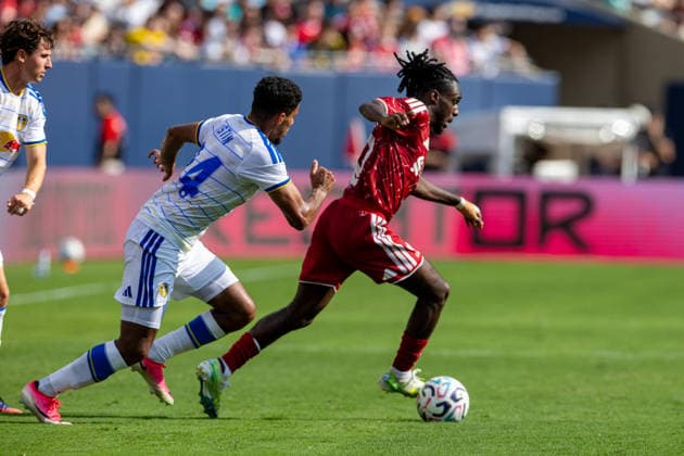 Football - Pre-Season - Liverpool FC v Leeds United FC CHICAGO, USA - Sunday, August 2, 2026: Liverpool s Jeremie Frimpong during a pre-season friendly match between Liverpool FC and Leeds United at Soldier Field. (Photo by David Rawcliffe Propaganda) CHICAGO Endeavor Health Performance Cent ILLINOIS UNITED STATES OF AMERICA  Copyright: xDavidxRawcliffex P2026-08-02-Liverpool_Leeds-155