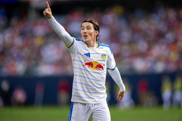 Football - Pre-Season - Liverpool FC v Leeds United FC CHICAGO, USA - Sunday, August 2, 2026: Leeds United s Harry Wilson during a pre-season friendly match between Liverpool FC and Leeds United at Soldier Field. (Photo by David Rawcliffe Propaganda) CHICAGO Endeavor Health Performance Cent ILLINOIS UNITED STATES OF AMERICA  Copyright: xDavidxRawcliffex P2026-08-02-Liverpool_Leeds-158