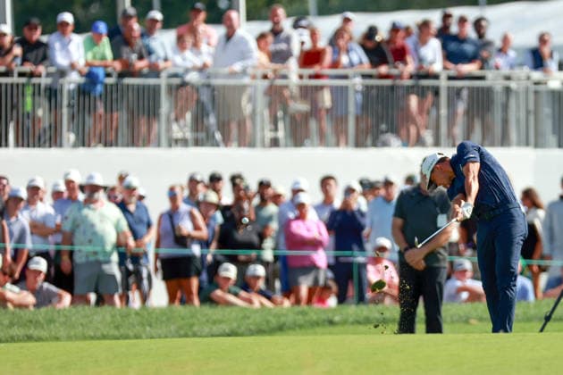 Rocket Mortgage 2026 DETROIT, MICHIGAN - August 2: Michael Thorbjornsen of the United States hits from the 18th fairway at the conclusion of the Rocket Classic 2026 at the Detroit Golf Club in Detroit, Michigan, USA, August 2, 2026. Detoit Michian United States  Copyright: xAmyxLemusx originalFilename:lemus-rocketmo260802_np3kq.jpg