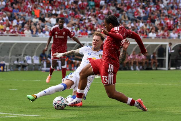 CHICAGO, USA - August 2: Rio Ngumoha (73 Liverpool FC) dribbles in the box during the club friendly game between Liverpool F.C. and Leeds Unites F.C. at Soldier Field on Sunday, August 2 in Chicago, USA  Copyright: xShainaxBenhiyoun SPPx Sportspressphoto_SPR199767