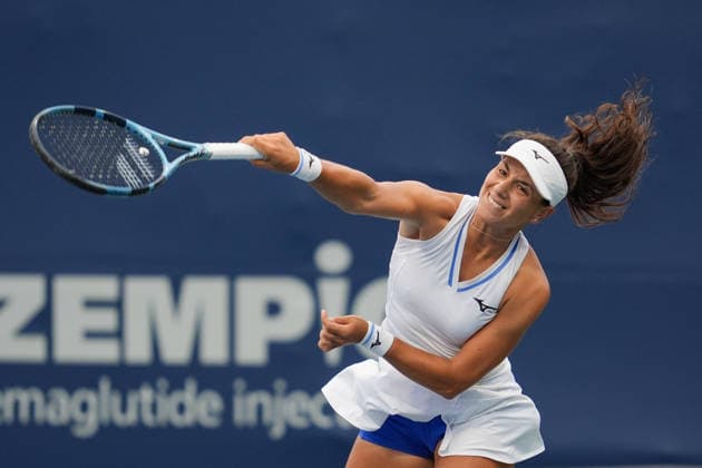 WTA, Tennis Damen Masters 1000 National Bank Open Toronto 2026 - Round of 128 - Day 1 Lucrezia Stefanini of Italy serves to Camila Osorio of Colombia (not pictured) during the Women™s Singles round of 128 match on day 1 of the WTA Masters 1000 National Bank Open at Sobeys Stadium. on August 2, 2026 in Toronto, Canada. (Photo by Leonardo Ramirez Eyepix Group) Copyright: xLeonardoxRamirezx xEyepixxGroupx LR02082026-03808