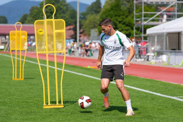 03.08.2026, xydrx, Fußball, Trainingslager, Borussia Mönchengladbach, Saison 2026 2027, Stadion am Birkenmoos: Enzo Leopold (Borussia Moenchengladbach, 8) DFB regulations prohibit any use of photographs as image sequences and or quasi-video. *** August 3, 2026, xydrx, soccer, training camp, Borussia Mönchengladbach, 2026–2027 season, Stadion am Birkenmoos, Enzo Leopold, Borussia Mönchengladbach, 8. DFB regulations prohibit any use of photographs as image sequences and or quasi-video Copyright: HMBxMedia YannisxDreimann