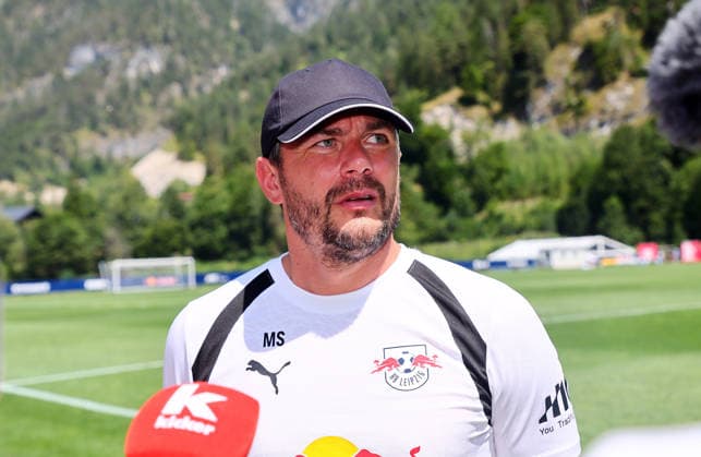 RB Leipzig - Sportchef Schaefer Bundesliga Saalfelden, 03.08.2026, Gut Brandlhof, Fussball, Bundesliga, GER , RB Leipzig - Trainingslager in Saalfelden am Steinernen Meer AUT. , Im Bild: Marcel Schäfer Schaefer (RB Leipzig, Geschäftsführer im Mediengespäch , *** RB Leipzig Sporting Director Schaefer, Bundesliga, Saalfelden, August 3, 2026, Gut Brandlhof, Soccer, Bundesliga, GER, RB Leipzig Training Camp in Saalfelden am Steinernen Meer, AUT, Pictured: Marcel Schäfer, RB Leipzig Sporting Director, during a media interview, Picture Point