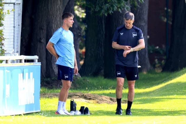 03.08.2026, DEU GER, Fussball , 2.Fussballbundesliga, Saison 2026 2027), Sportforum, Hertha BSC, Training Gustav Christensen (Hertha BSC Berlin 16), Fitnesstrainer Hendrik Vieth (Hertha BSC) 2. Liga: DFB DFL regulations prohibit any use of photographs as image sequences and or quasi-video) Berlin Sportforum Berlin Deutschland *** August 3, 2026, Germany, Soccer, 2. Bundesliga, 2026–2027 Season, Sportforum, Hertha BSC, Training: Gustav Christensen, Hertha BSC Berlin 16, Fitness Coach: Hendrik Vieth, Hertha BSC, 2nd Division, DFB and DFL regulations prohibit any use of photographs as image sequences and or quasi-video. Berlin Sportforum, Berlin, Germany Copyright: xNordphotox xEnglerx