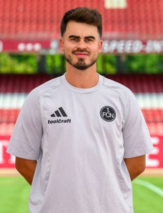 30.07.2026 - 1. FC Nürnberg FCN ( Club ) - 2. Fussball Bundesliga BL - Saison 2026 2027 - Fototermin Porträttermin Vorstellung Präsentation Pressetermin - - xwoxzix - Einzelbild Einzelfoto Portrait Porträt Kopfbild - Dominik Tekeser (Übergangstrainer 1. FC Nürnberg FCN ) *** July 30, 2026 1 FC Nuremberg (FCN) Club 2 Soccer Bundesliga (BL) 2026–2027 Season Photo Op Portrait Session Introduction Presentation Press Conference xwoxzix Single Image Individual Photo Portrait Headshot Dominik Tekeser Interim Coach 1 1. FC Nuremberg (FCN)